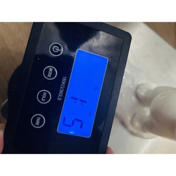 New Polar Bear White Ceramic Wine Bottle Holder Stand Rack Kitchen Bar Lodge - Picture 10 of 14